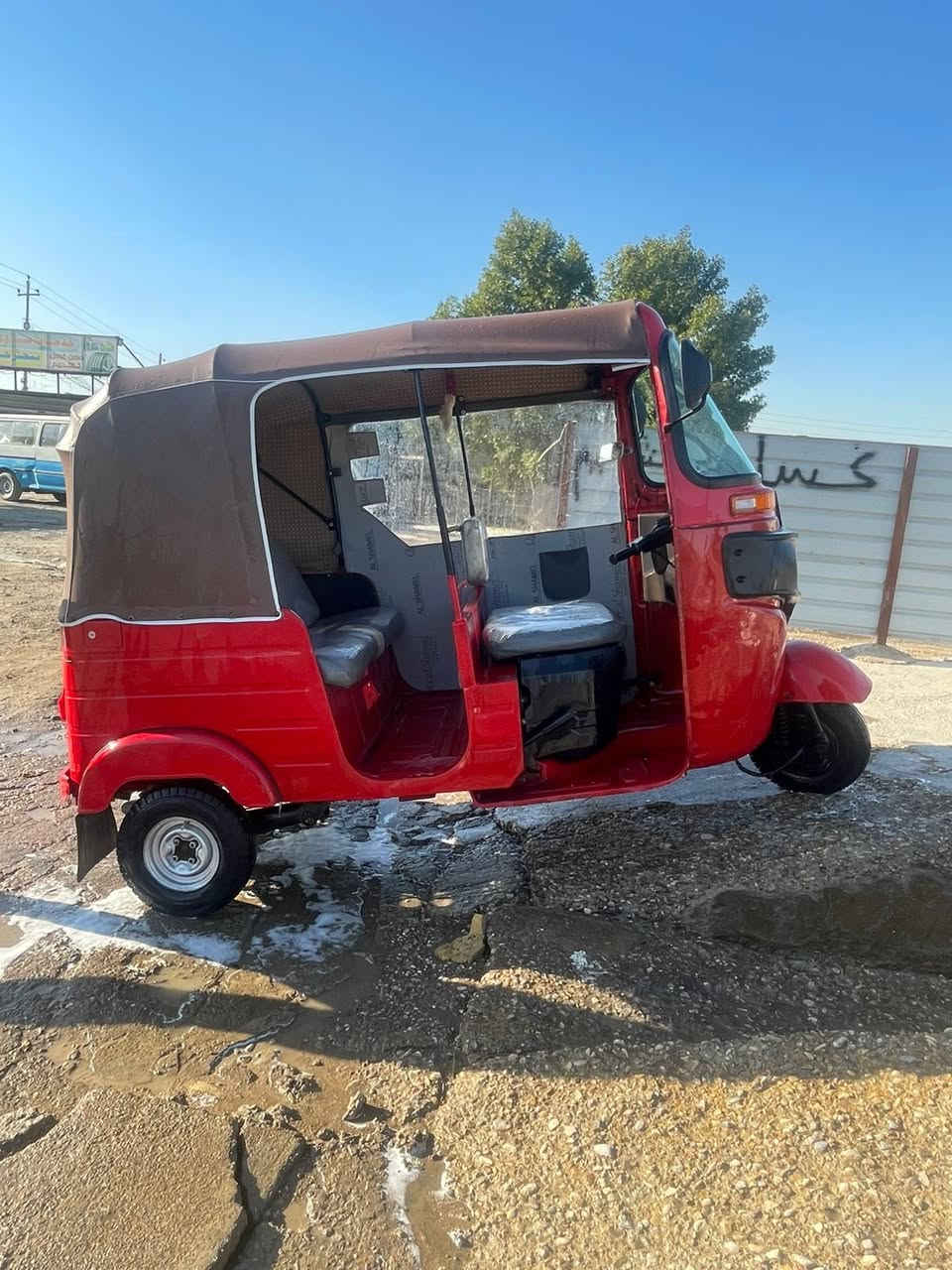 ‏سلام عليكم تكتك للبيع موديل 18 مرقم سنويةتكتك نظيفة حيل
‏جسر دياله رقم الهاتف بي بكم خير تتلون ***********￼
