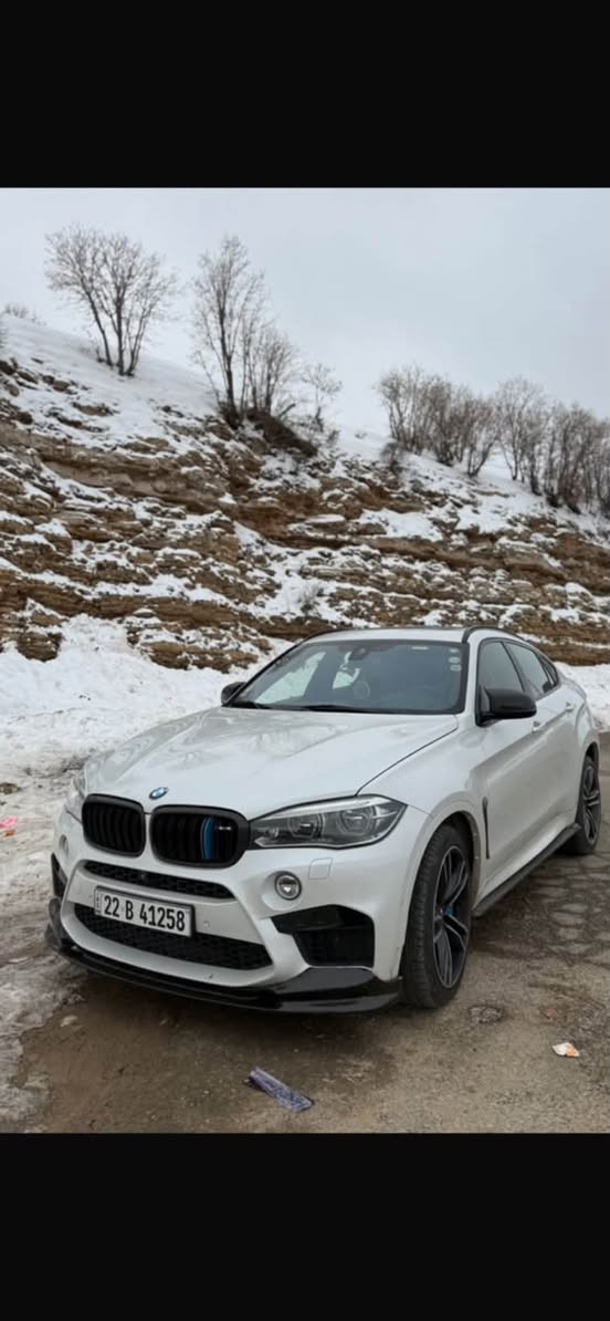 Bmw x6 M اصل  2017  Mبكج
سياره خليجيه وكاله عروش ماشيه 116 
سياره كاربون فايبر داخل وخارج  فول لسياره 
من كشنات رياضي تدفئه تبريد كامرات حساسات داتاشو  سستم سماعات رادارات ابواب شفط ترحيب ميحتاج اذكر مواصفاتها ال M معروفه  
كير مكينه كفاله  
صار بيها بنيد صبغ وربع جاملغ فقط  سياره خليجيه باقي مكفول   السعر 30 الف  
***********
