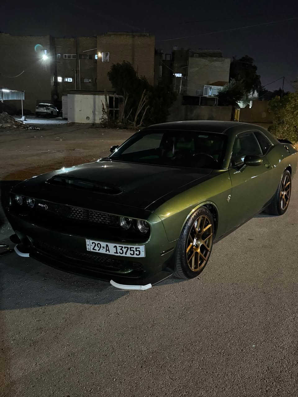 🔥دوج جالنجر sxt ٢٠١٩ للبيع
لون زيتوني مميز 
معروفة مواصفاتها 
مبرمجه عالمحسن وشلعتها كلش قويه🔥😂
كير ومكينه مكفولات 💯 
ضربتها قطعتين بامريكا وجاملغ هنا مصبوغ لان بي شخوط خباثه
السياره مكانها كوت رايدها ب ١٦٠ وعليها غرامات اني ادفعهن
رايدها ب١٦٠ وبيها مجال 
للاستفسار *********** دهل اوران, واسط
