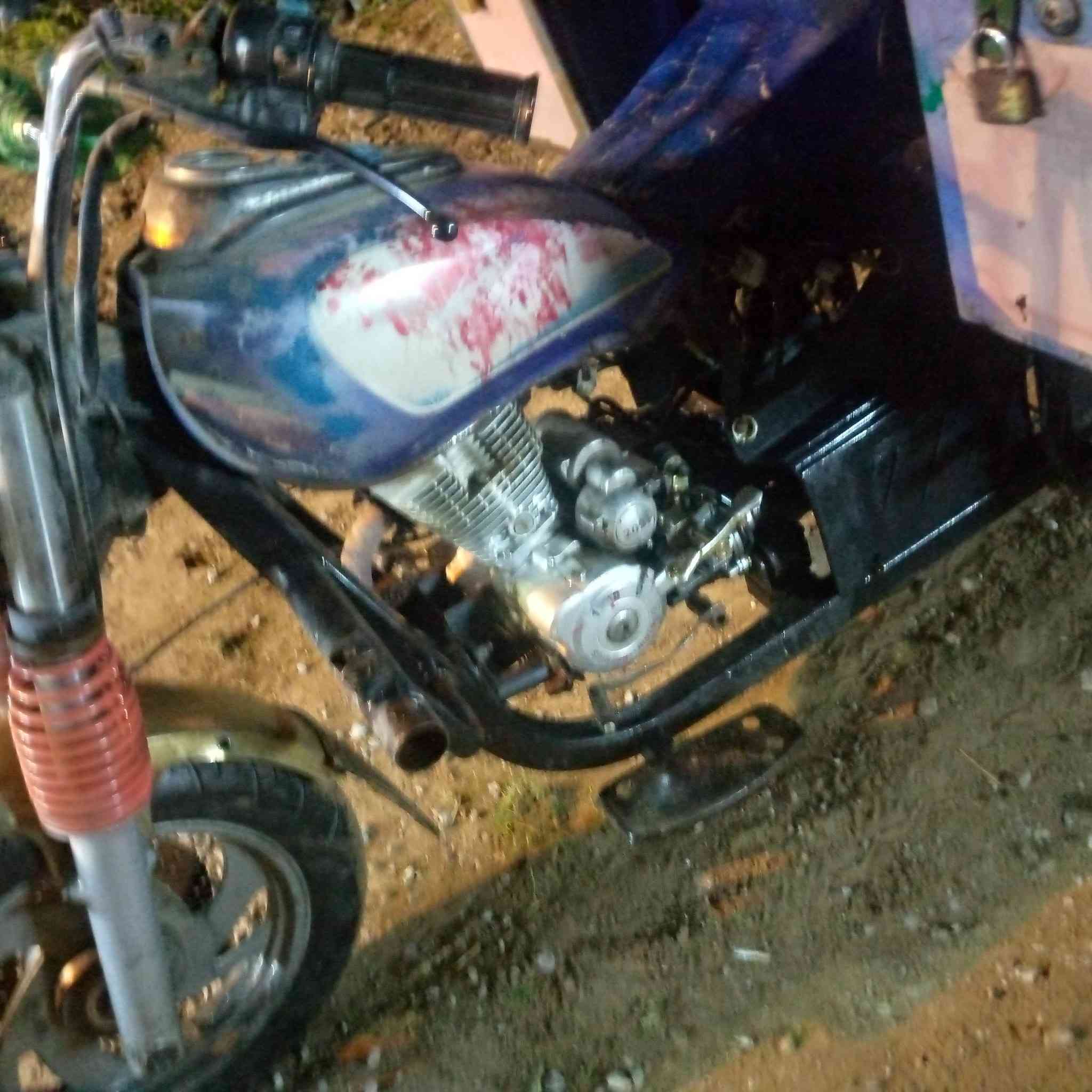 السلام عليكم ستوته2014
مكاني بغداد قرب الامام ابو عروج 
السعر مليون وبي مجال 
***********
