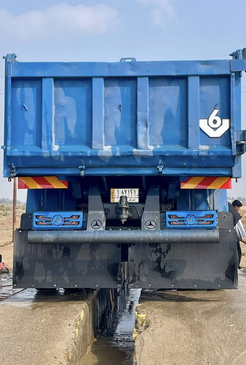 السلام عليكم
البي كرواتي موديل 93 مكينه 6 سوبر الكير فافون حجم الجبير 
اكسن GF جي اف سنويه قلاب  ل29 سياره جاهزه للعمل مكانها العماره 
الاستفساره / ***********
