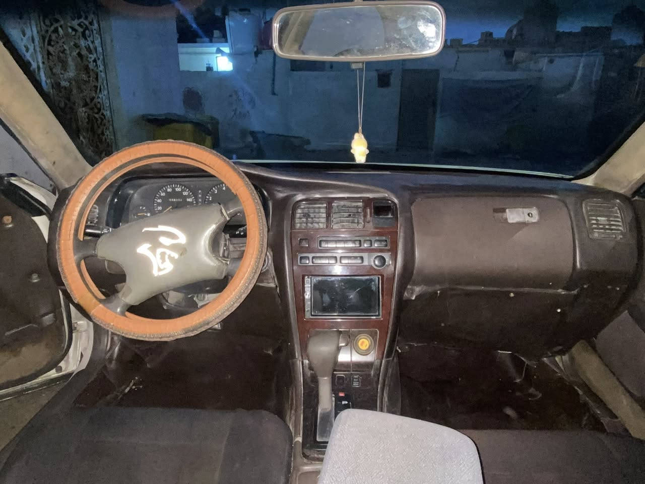 سلام عليكم شيرز للبيع مديل 93 كفاله كص ونقل وكير ومحرك 2500 ديلكو سنويه لغاية 29تبربد كبريسر عاطل 
مكان السياره القبله السعر 37$ الاستفسار ***********
كهربائيات كلها شغاله
