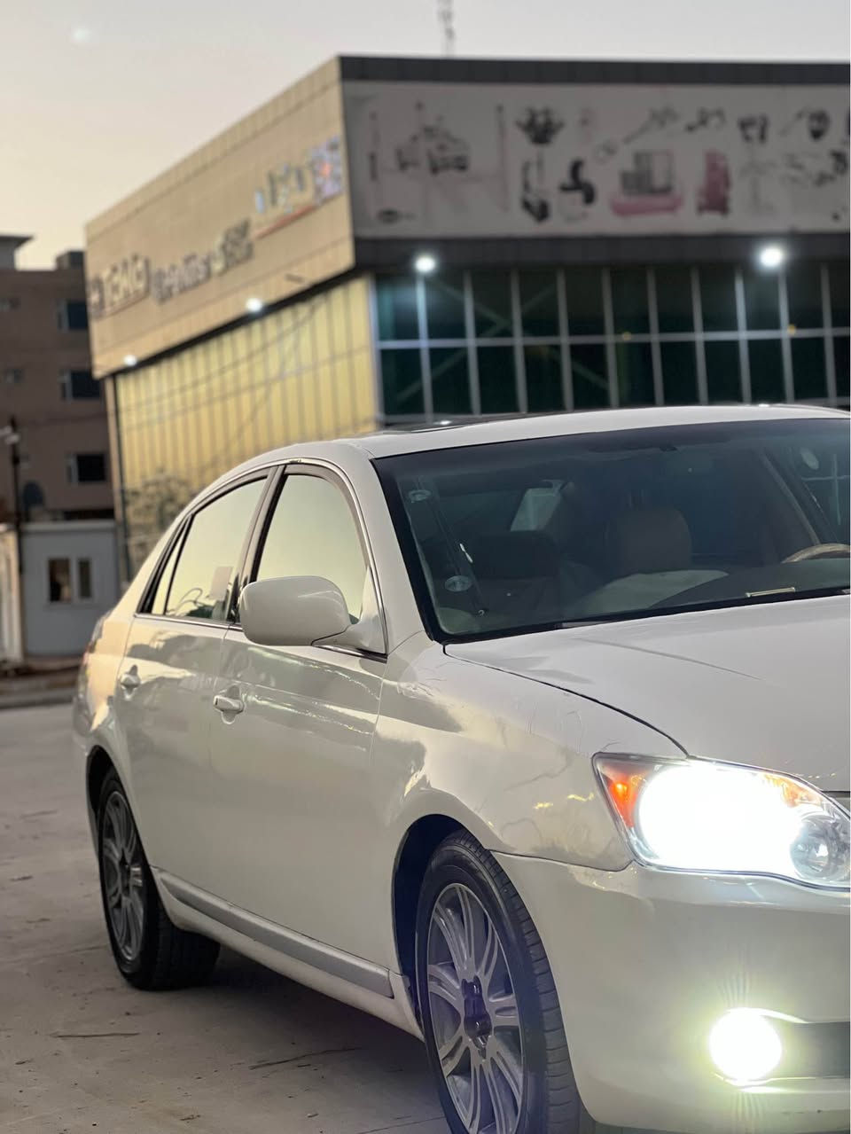 Dwbau*********** Singapore
