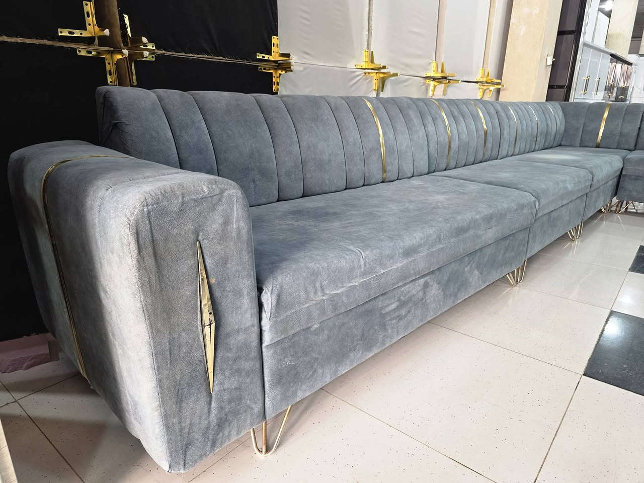 ديوان مستخدم نضافه 70% 7متر 11 نفر بدون ضرر بسعر مناسب
العنوان تكريت شارع الزهور مقابل كليه تربيه البنات مجاور الناصر مول 
***********اتصال 
***********اتصال 
***********واتساب
