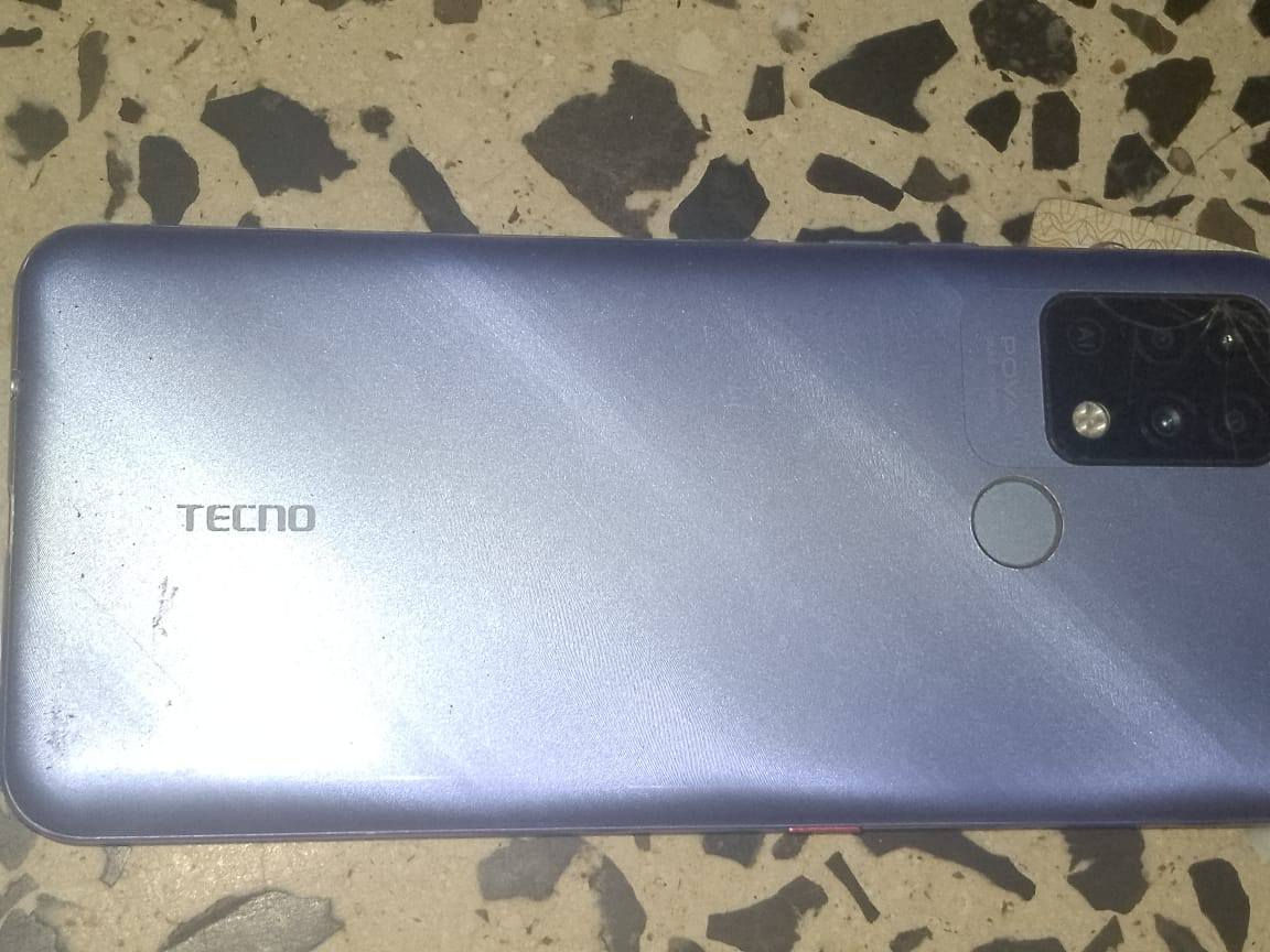 سلام عليكم هاذا جهاز للبيع TECNO POVA الجهاز مكفول كفاله عامه واني ما أنزل الكم جهاز لو مو مكفول وضمان يوم كامل الجهاز يجي بذاكر 128/6+8 الجهاز نضيف ما مفتوح بس عوزه جامه ماال كامره سعرها 3الف دينار  يجي ويا كيبل الصلي السعر 120وبيه مجال بصيط مو شراي لا تراسل اترجاك مكاني كربلاء حي عامل للاستفسار اتصل او واتساب ***********
