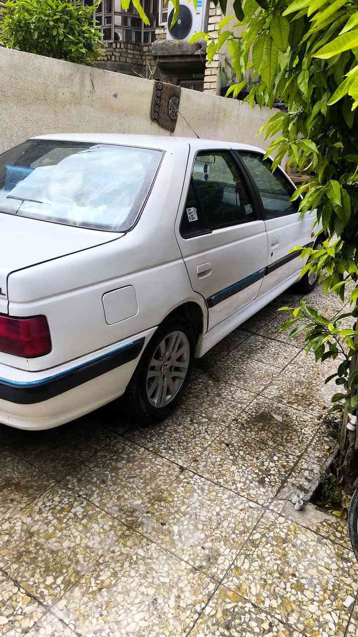 السلام عليكم
بيجو بارص 2015 خصوصي واسط رقم دولي 
كير و مكينة مكفولات
فقط ضربة بأسفل الباب الخلفي موضحه بالصور 
و بيها تكحيلات بسيطة
تبريد ثلج وي السويچ 
صدر امامي خلفي جديد 
تخم تاير + سبير جديد 
كهربائيات كلها شغالة 
مكاني بغداد معروضه ب49 و شرط التحويل
***********
