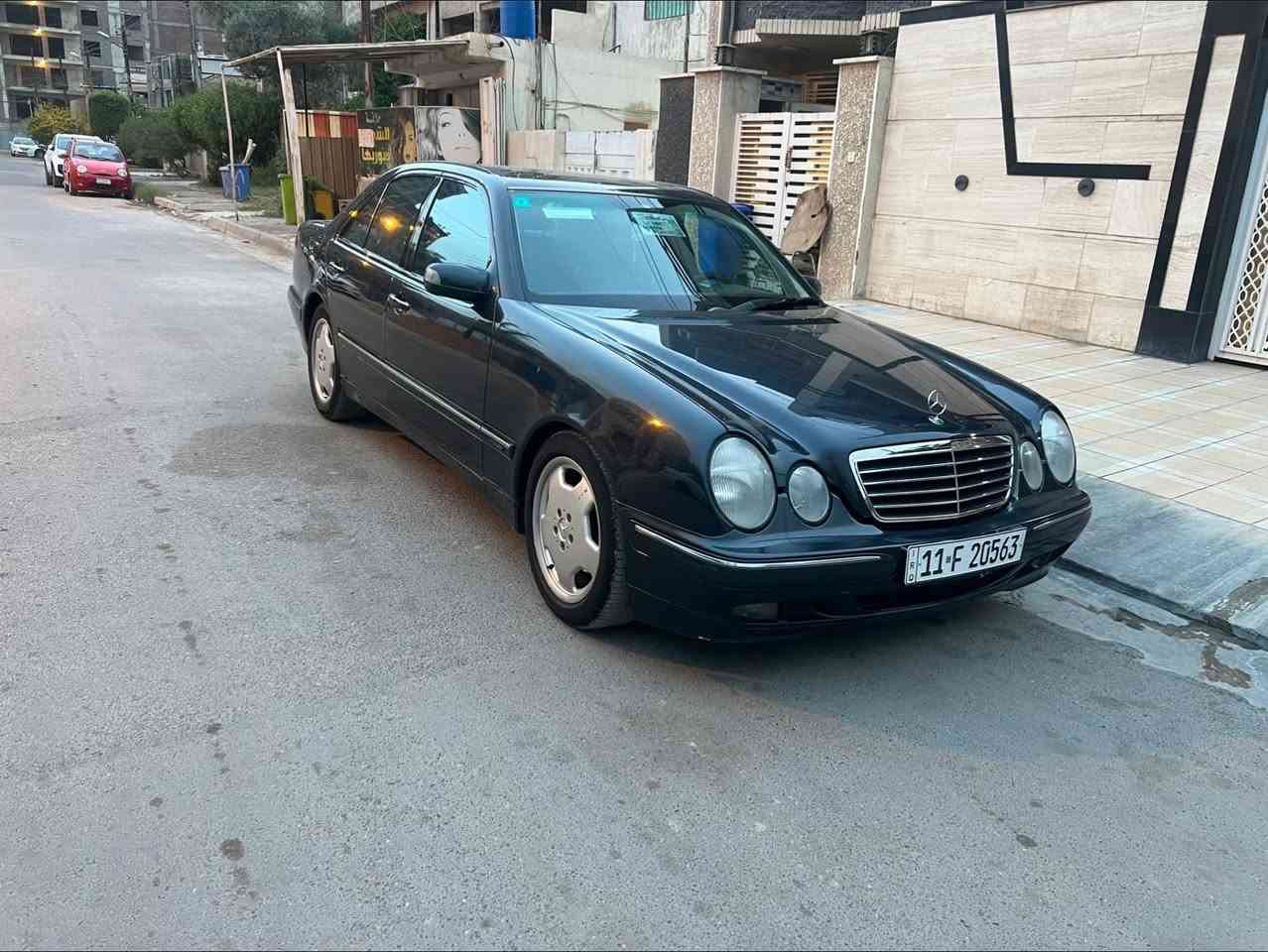 مارسذس ام عيون ٢٠٠١ مسجله ٢٠٠٠ فول افنكارد رقم نكليزي بسمي سياره جاهزه عله الاخيرويل ١٧ مكينه ٣٢٠ بيها قطعتين صبغ فقط السعر ١٢٨$ مكانها حي تونس ***********
