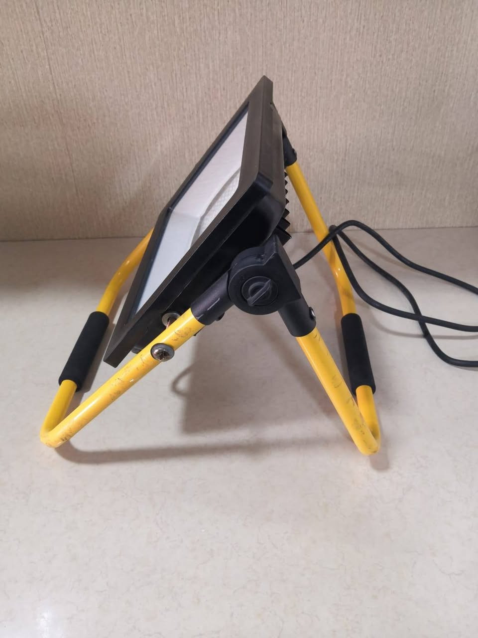 ارخص سعر ۱۲ الف
۱۰۰ وات قويه جدا


**إذا كنت صاحب هذا الإعلان وتريد حذفه لأي سبب، رجاءا أرسل رسالة إلى الدعم الفني**