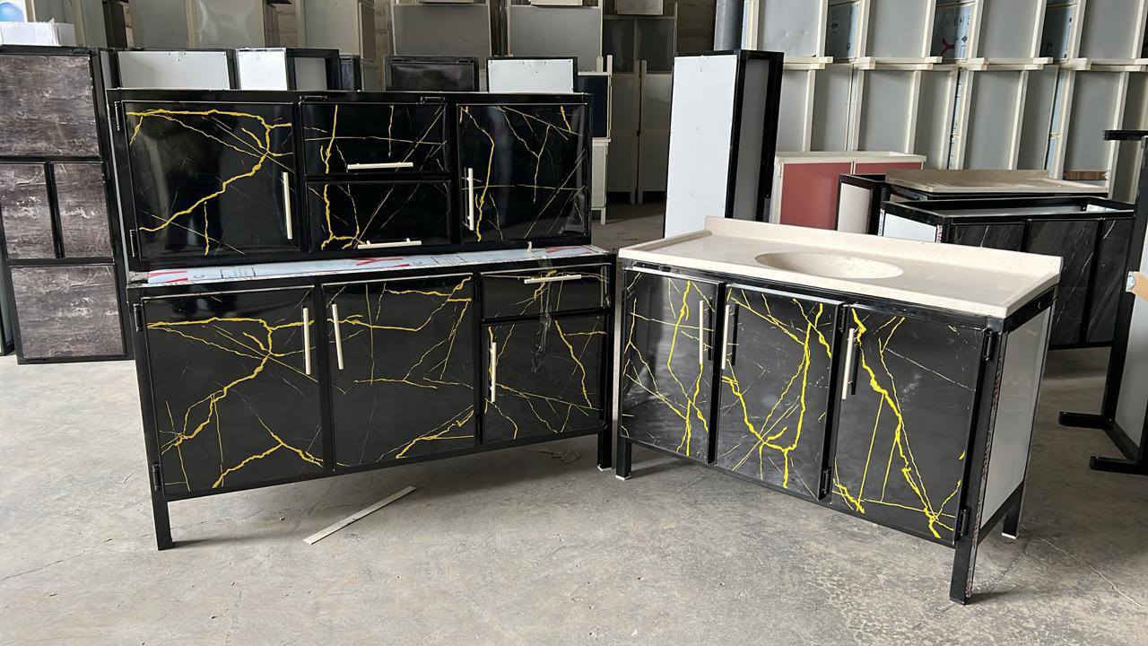 كاونتر مترونص  ارضي.وملحق مترونص
وسنك متر و 20 سم . 

السعر  215

توصيل مجاني داخل بغداد 

) مجاني الفلوجه  كرمه صقلاوية عامريه. خالديه.

بابل   كربلاء _نجف الديوانيه 10

رمادي 15 

صلاح الدين واسط. _ توصيل 25)

عماره سماوه ناصريه 30

بصره 35

توصيل بغداد مجاني

. بسمايه نهروان افضيليه سعادة  طارمية توصيل 10 عليه


**إذا كنت صاحب هذا الإعلان وتريد حذفه لأي سبب، رجاءا أرسل رسالة إلى الدعم الفني**