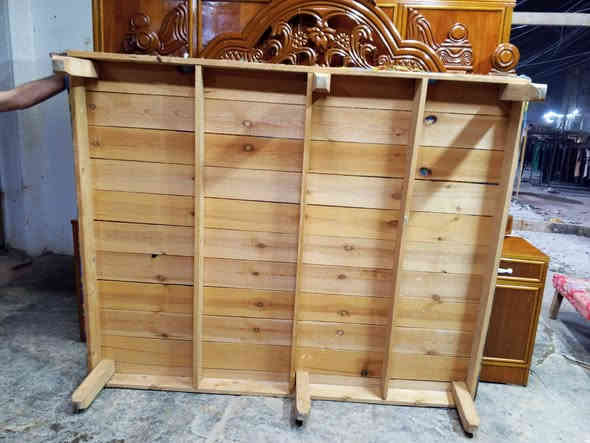 غرفة نوم مستخدمه اربعة ابواب اخت جديده موبايل ***********لدينا خدمة توصيل بكروه
