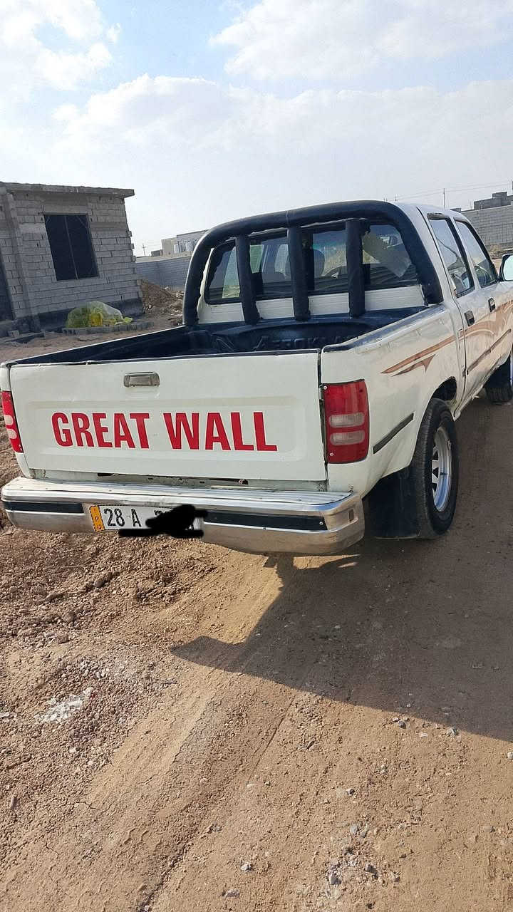 السلام عليكم سيارة كريت ويل 2006 سياره مكينه وكير وحداده كفاله السياره مصبوغه عام بسمي السياره السياره بيها ضربه بل جاملق اليمن عنواني البصره رقم *********** السعر ب30
