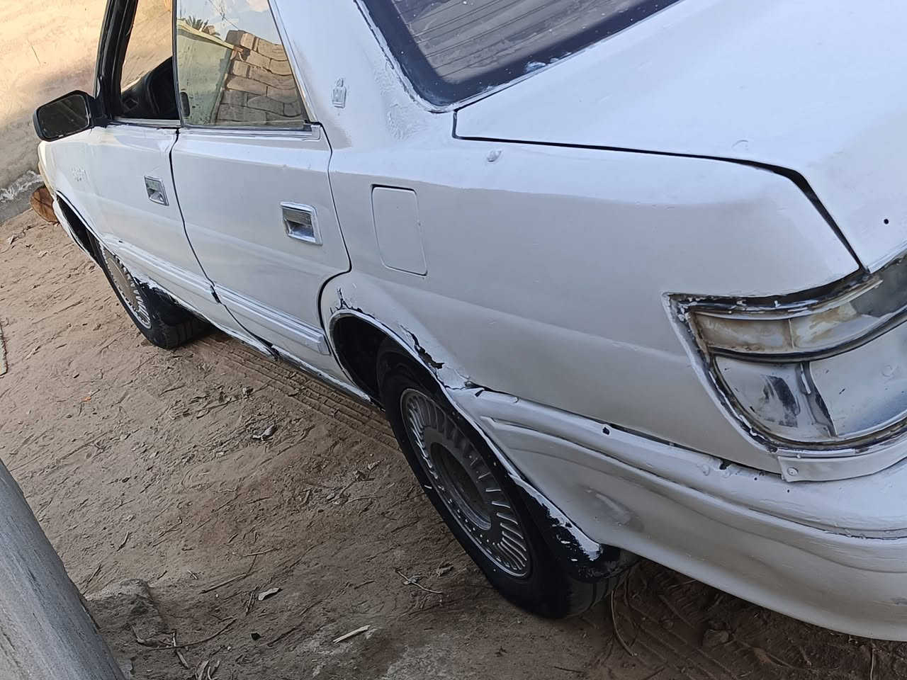 السلام عليكم سياره هارتوب مديل 90 مكينه وكير ففتي اثنين ونص وكير شغالات خير من الله رقم الأنبار ألماني راعيها ماانداله حداده زينه وتخم تاير زينات سياره حلوه والباقي شوف عينك سعر 15وبيها مجال مكان النجف بل المشخاب واهلا سهلا بيكم رقم الهاتف ***********
