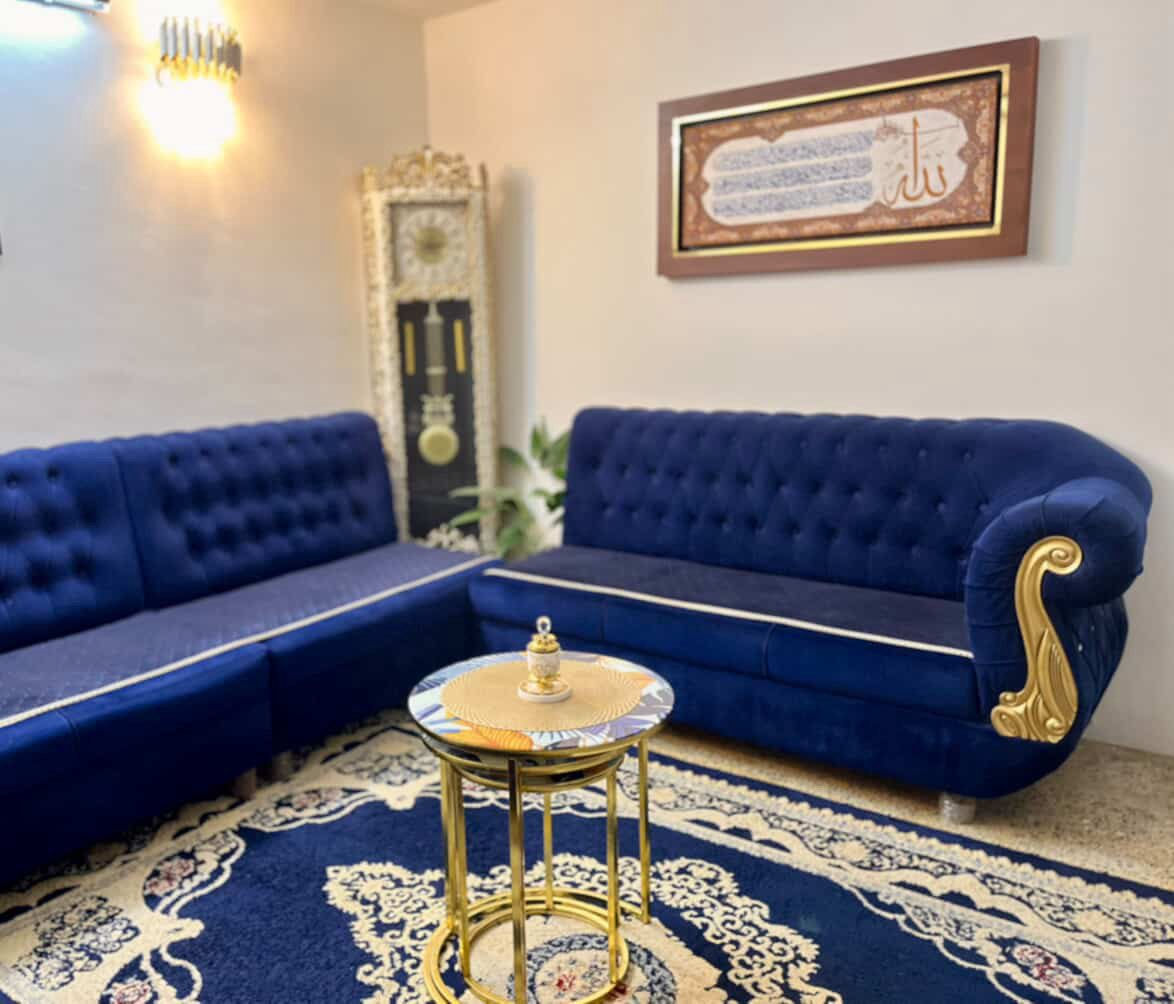 تخم قنفات ١١ مقعد خشب عراقي نجارة موصلية جديد 
ب ( ٥٠٠ ) وبي مجال  )للاستفسار والتواصل مع هذا الرقم
‭(٠٧٧١ ٠٢٤ ٧٣٧٥‬) مكاني الموصل

