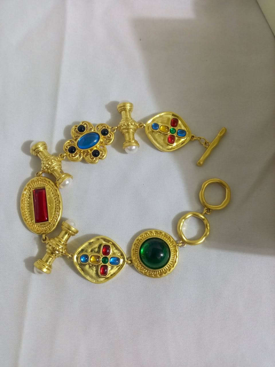 اسوار طلاء ذهب واحجار ب10


**إذا كنت صاحب هذا الإعلان وتريد حذفه لأي سبب، رجاءا أرسل رسالة إلى الدعم الفني**