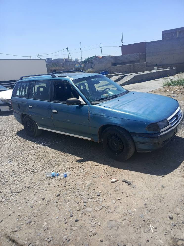 أوبل أستره موديل 92 رقم ديالى مشروع وطني. سنويه لل 25 محرك جديد 16  بيه خياسات فقط بالدوسات السعر ( 28 ورقه) بيه مجال قليل للشراي  مكاني ديالى  *********** واتساب مازنجر كربلاء, العراق
