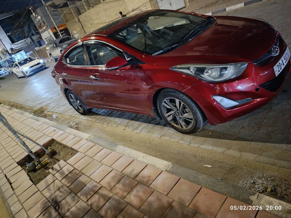 الانتره 2016 خليجي رقم نجف انكليزي مدور ثاني يوم فول مواصفات ماعده البصمه ومحرك 1600 سياره بيه جاملغ والباب صبغ وجاملغ مبدل كدام والسونار موجود كير محرك تبريد ثلج حداديه 70% تايرات جديد سعرها 100 وبيه مجال قليل واي استفسار اتصل ***********
مكان سياره نجف حي الامير النجف, العراق
