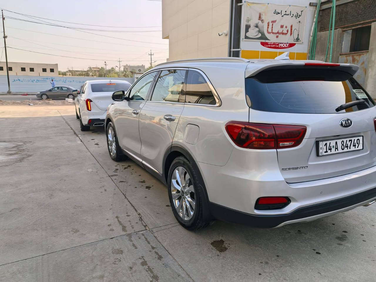 مديل ٢٠  سياره خليجي  بيه ٣ قطع صبغ  بيه جاماق بنيد  الاستفسار عله هذا رقم ***********
