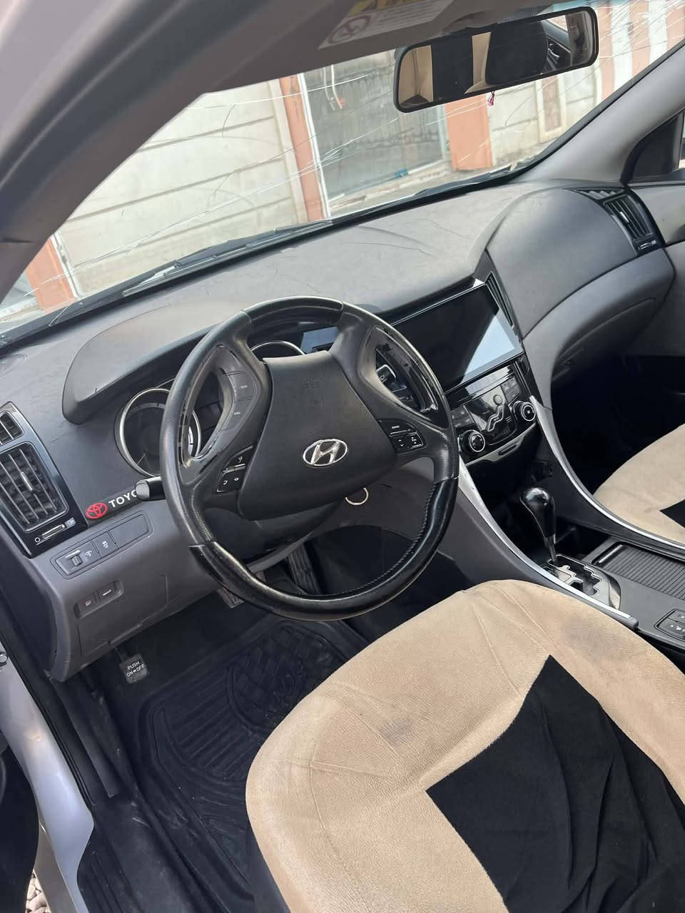 السلام عليكم للبيع سوناته2011 مضلع ادوات جديد السياره نضيفه مايعوزها شي
الاتصال‏‪***********‬‏
