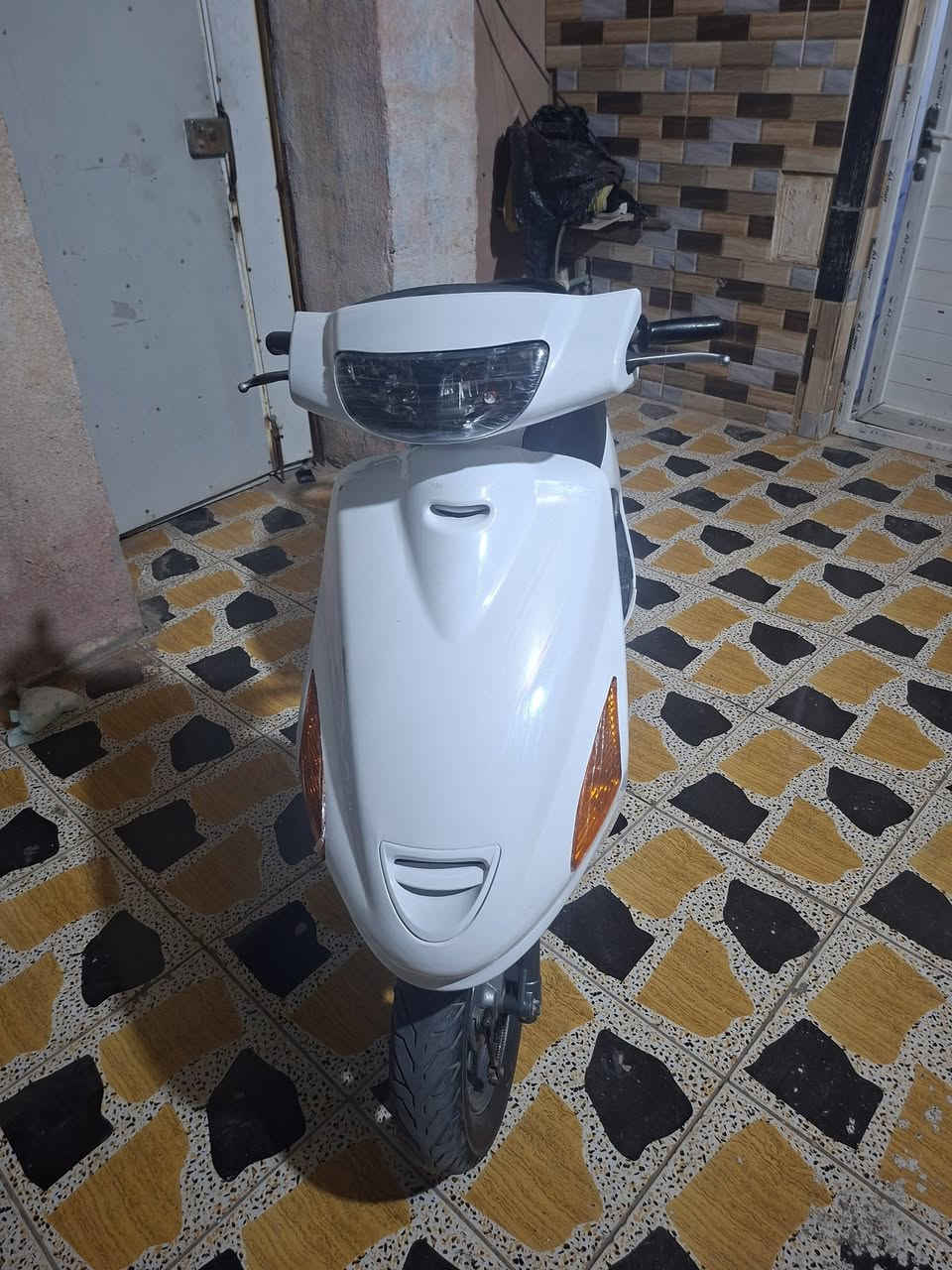 فراشه نثية محرك حاويه مكان بني منصور ***********
