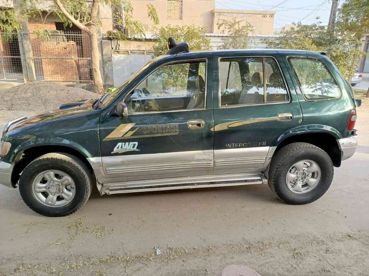 #يالله سلام عليكم كيا سبورتج  موديل 1995 رقـم بغداد النكليزي جديد بسمنه تحويل مباشر مكفوله من ضربه فـول اوتماتيك مصبوغه عـام للجمالية فقط
مكينه وكير حاوية جاهزه من كلشي  الـسعر 33بية مجال قليل عيوني حله باب مشهد للاستفسار على الرقـم الهاتف ***********
