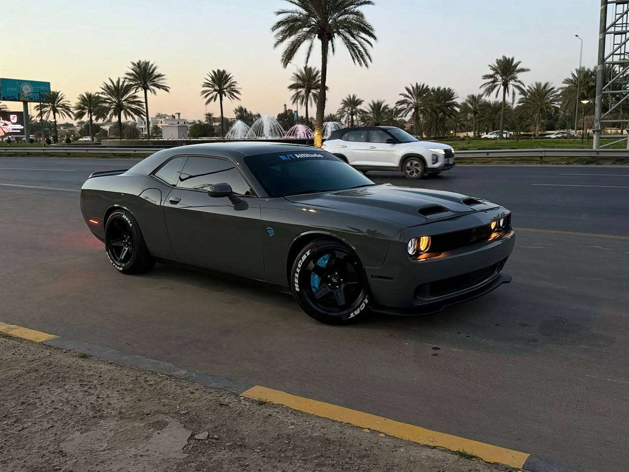 دودج جالنجر النداء الاخير 2023 RT  
مكينة 5.7 8 سلندر 
وارد امريكي 
صبغ قطعة واحدة 
السيارة جاهزة من كل النواحي وبالعافية للي يشتريها
للتواصل *********** بغداد, العراق
