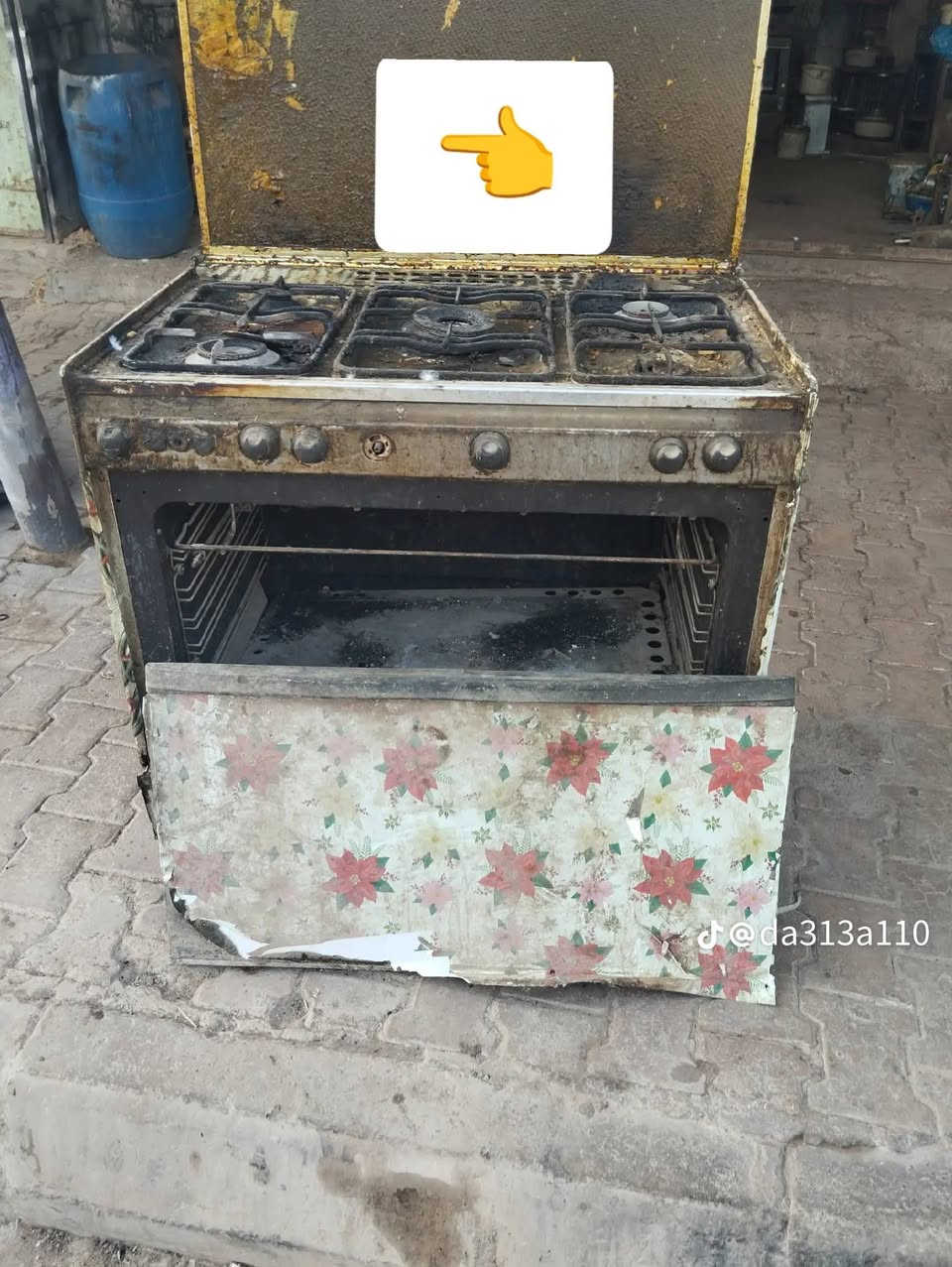 سلام عليكم ورشة ابو علي اللصيانة الطباخات الغازية صيانة موقعية خليك ابيتك وتجيك  للبيت التواصل على واتساب ***********
