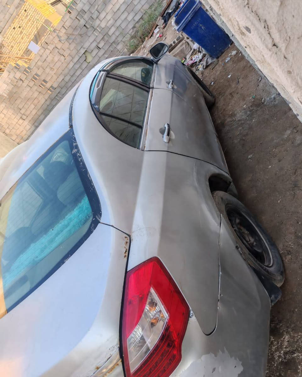 السلام عليكم
جيلي أم كراند كير مكينه كورله سنويه 29 بصره 
البدي شوف العين السياره يراد إله دراينات وشويه ترتيب كهربائيات السعر 28 بيه مجال أو ترهم مراوس جيلي موبل 
البصره الجزيره الفيروزيه رقم الهاتف *********** بيه مجال قليل البصرة, العراق
