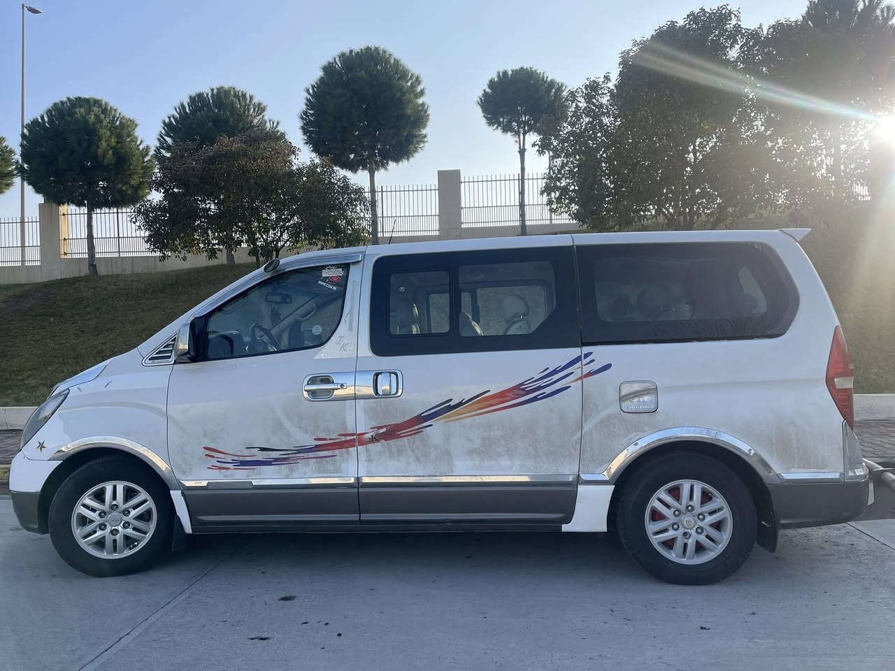 ستاركس موديل ٢٠١١ كاز رقم اربيل كير محرك اكسل بشرط 
محرك جديد ما بي بخار 
سيارة ما شاء الله داخل و خارج حلو  
سيارة كفالة عامة بس باب سلايد صبغ 
١٤٦ مجال قليل  مكان سليمانية
رقم ***********
