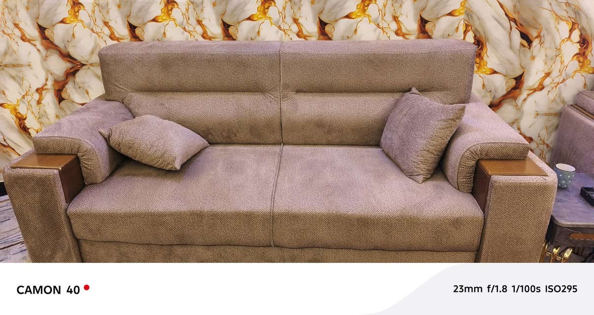 سلام عليكم غراض للبيع كلمن وسعره الاتصال على رقم ***********
