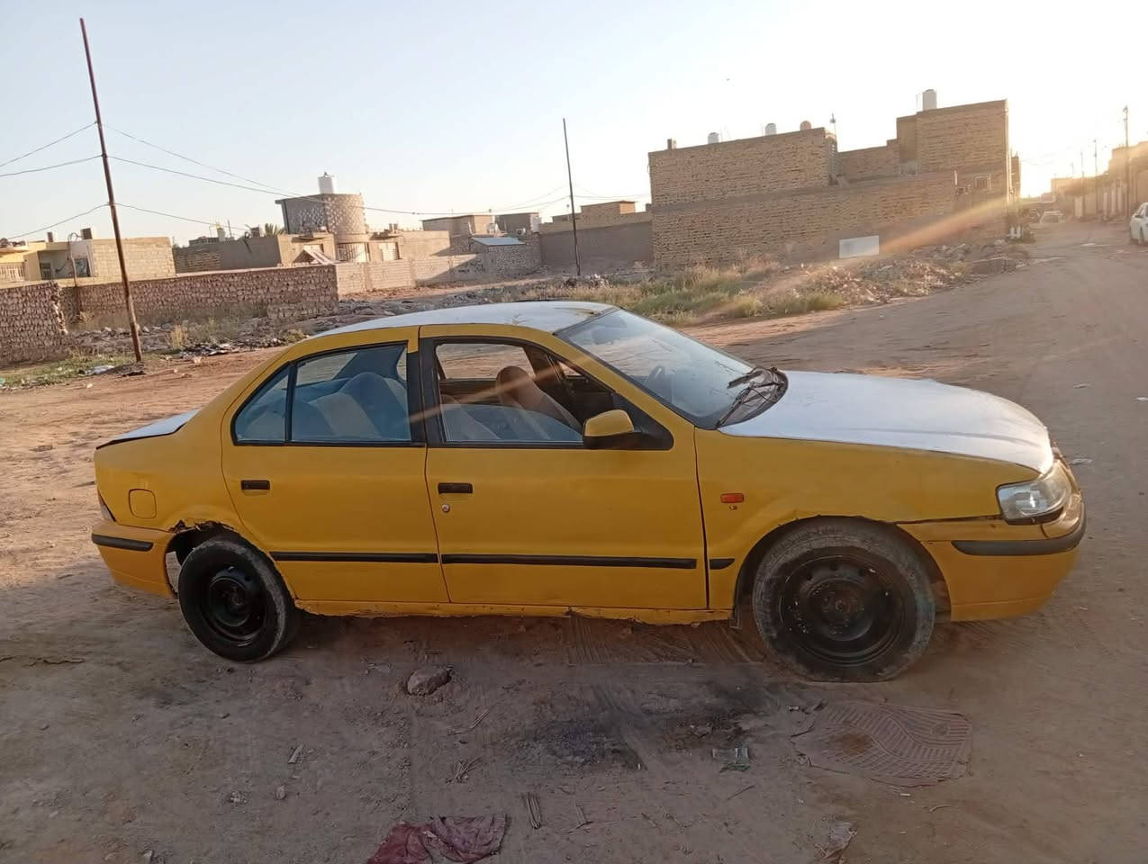 سلام عليكم سمند للبيع رقم الماني مكينه كير حدايه كفاله تخم تاير جديد غرفه زينه كهربأيات شغاله صدر جديد عوزها تلحيضات بصيطه ملاحضه تريد مداور تريد بدون مداور للتواصل ***********

