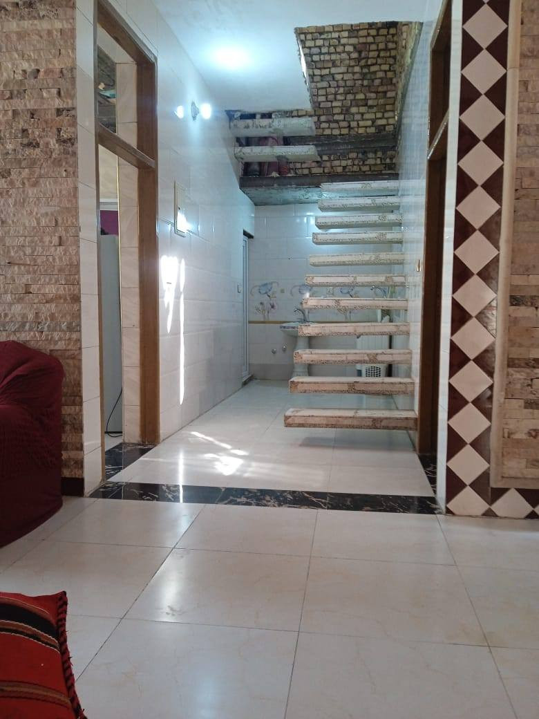 بيت للبيع طابو زراعي سند 25 الموقع الحمزه الغربي الجمعية زراعي قرب مدرسة صدى العلوم شارع بيت زبال
مساحته 196متر
يحتوي على غرفتين وصاله ومطبخ واستقبال وصحيات داخليه وخارجيه
بناء طابوك والسقف صب كونكريت درجه اولى
السعر ١٣٠ وبي مجال الاستفسار الاتصال على الرقم ***********
