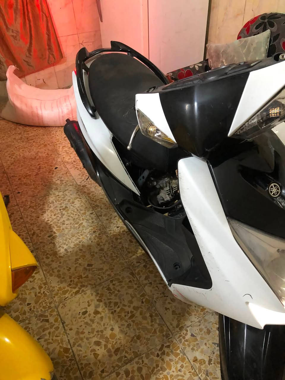 سکنس شمعه 2018 لدراجة بيها مكينه رمبه ما معروفه شکد كور صليب بيها فج وفلنجه رياضي بيها واشر كوسو حديد بيها اشایر بيها كلجات رياضي لدراجة رمبه ول ما يعرف سعارها لا يضل يحجي حجي زايد مكاني بغداد مدينة لصدر قطاع 21 لسعر مليون *********** واتساب فقط
