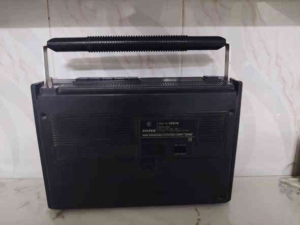 راديو سلفر ياباني قديم للبيع  سعر 60 الف  الشراي يراسل او واتس اب *********** كركوك
