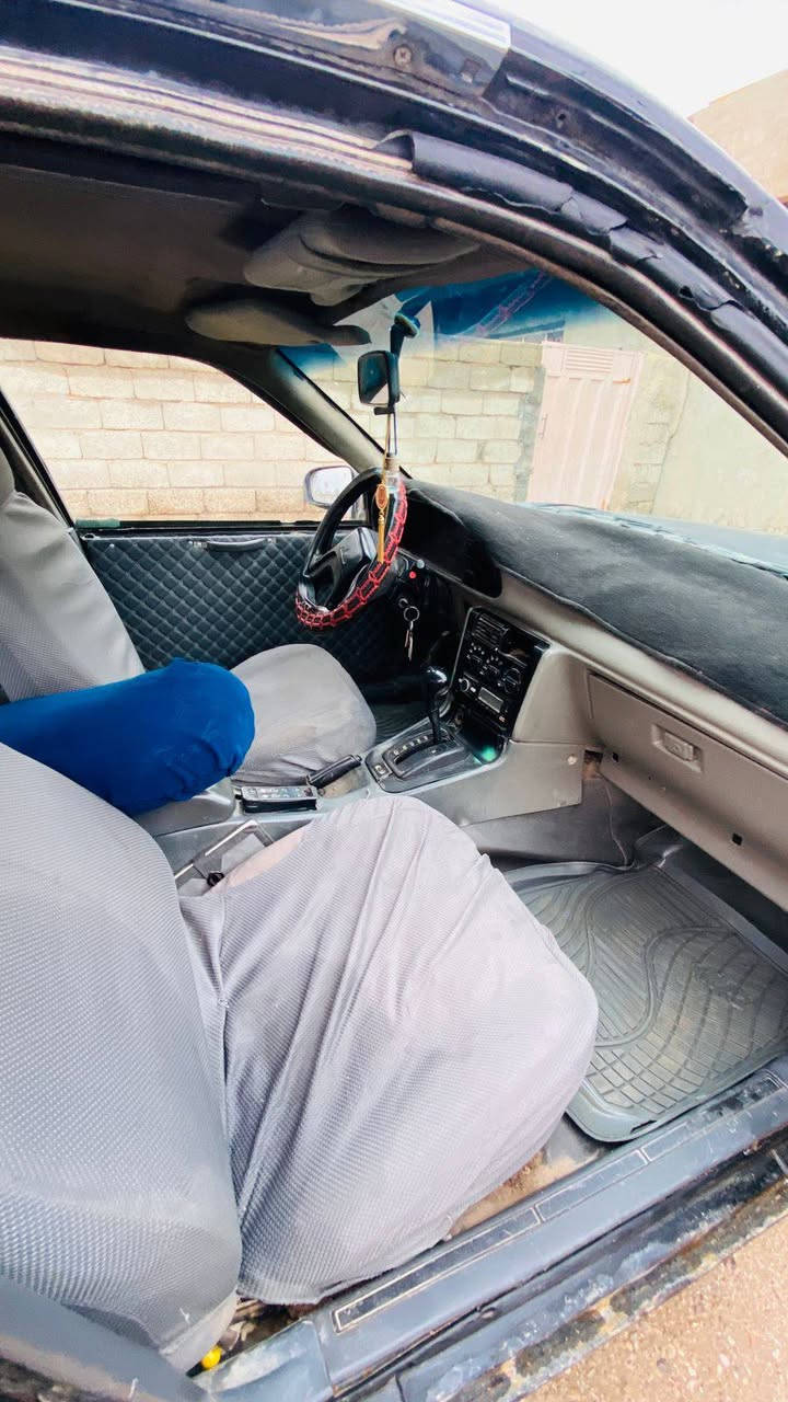 السلام عليكم 
سياره برنس موديل ١٩٩٥ للبيع 
السنويه لل٢٧ تحويل ثاني يوم 
كير ومحرك نضيف 
كير اوتماتيك 
السعر ٢٦ وبي مجال بسيط 
مكان السياره الفلوجه النساف 
للاتصال ***********
