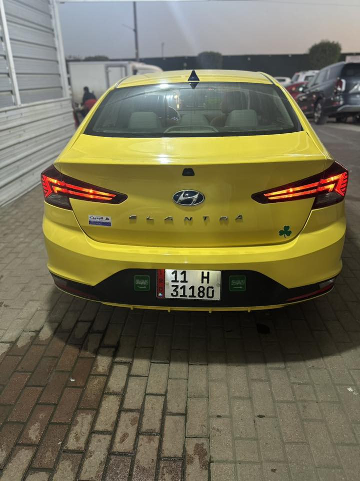 للبيع النترة تكسي مديل 2020
صور الحادث بالمنشور بدون ايرباك بدون تبديل
سيارة قطرة معجون مابيها غير مكان الحادث بقبق الجنطة سيارة اي قطعة مامفتوح بيها 

كير محور اي تي مكينة مامفتوحة 
 كير ومحرك مكفول ماشية 71 الف 
ابيع ع سونار وين مايعجبك تفحص افحص سيارة نص مواصفات سيارة جديدة ونضيفة كلش ماتعبانة  
مكان السيارة بغداد
 للاتصال ***********
السعر 142 وبيها مجال
