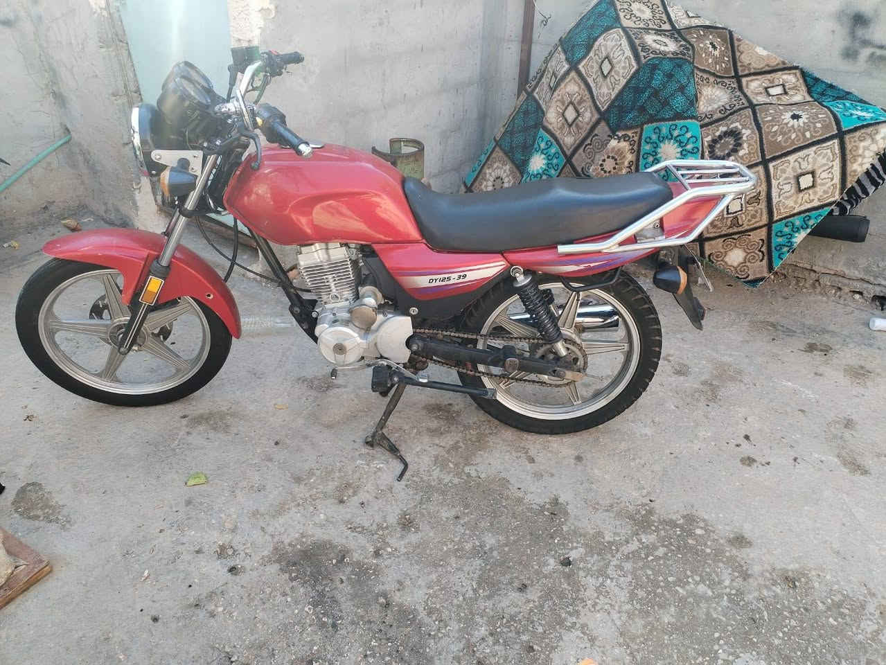 دراجه حلوه وكامله وراق صولي يم مكتب حسين
***********
سعر 700وبيه مجال مكان كربلاء حي غدير
