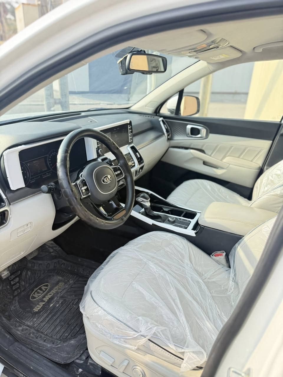 السلام عليكم
سورنتو 21
ماشيه 129 الف 
7 راكب
كشنات جلد
كشنات كهرباء
جنطه كهرباء 
بصمه تشغيل عن بعد
لايت عالي ناصي زنون
حساسات اماميه خلفيه
رقم اربيل
الباقي موضح بسونار
سعره:260 و بيه مجال
مكاني :النجف الاشرف
باقي التفاصيل علا الرقم
***********
