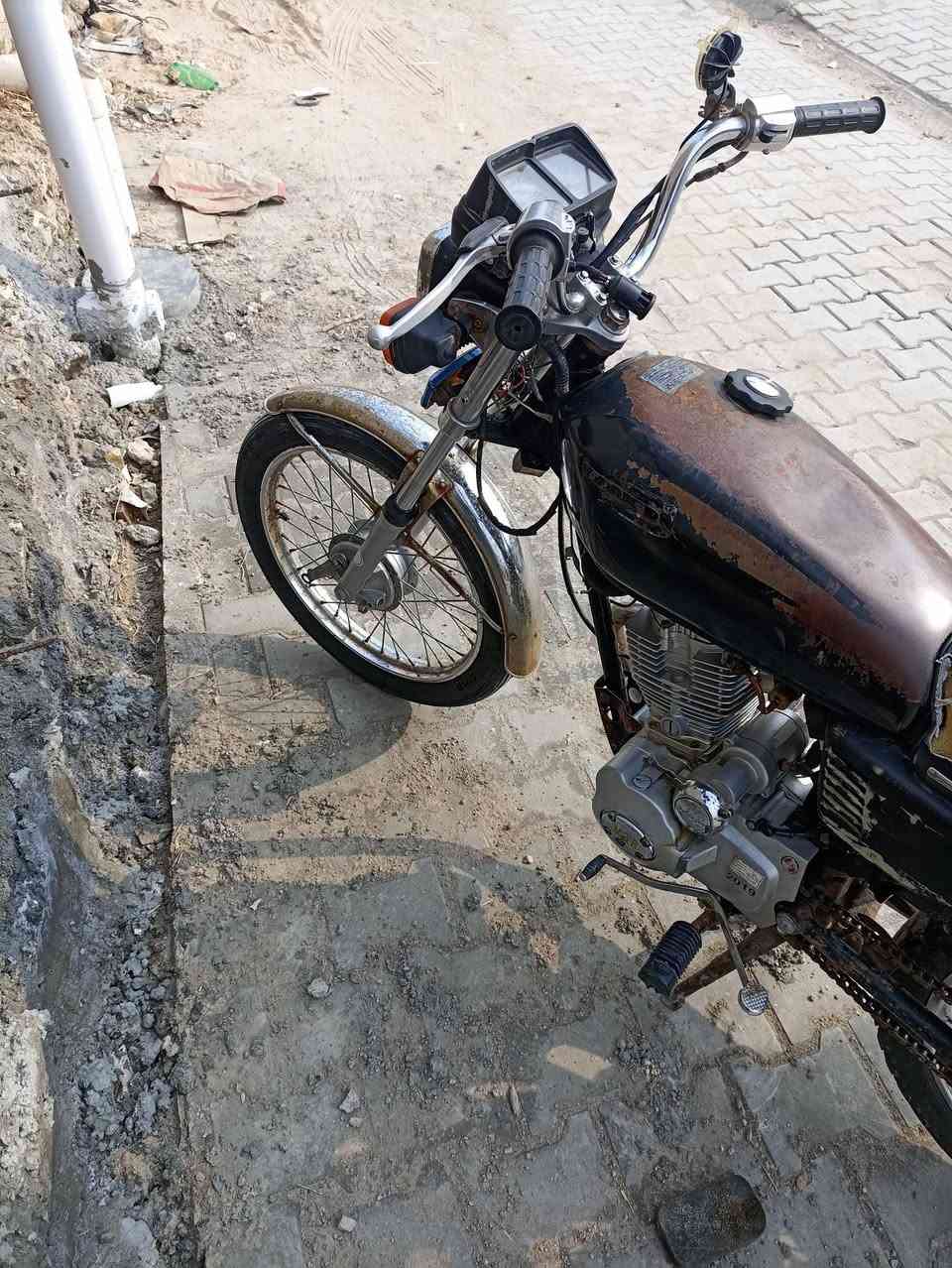 دراجه نامه 2019كلك مكفوله من كلشي مكينه شرط غير مفتوحه سعر 300عنوان الرميثه/***********
