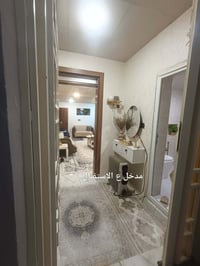 خلف مستشفى الالماني • ١٣١م • شقة بالطابق الثاني