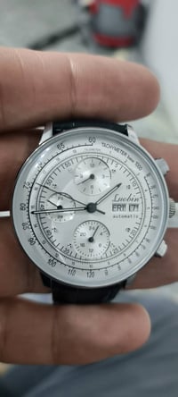 مزاد • ساعات • ينتهي بكرة ٢