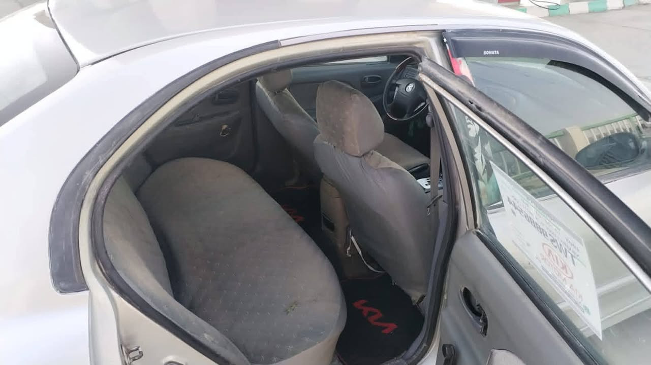 السلام عليكم
اوبتما موديل 2005 للبيع  السياره  باسمي  صبغ عام  جماليه  بدون حادث  وارد خليجي   مكينه اربعه سلندر سياره خير من الله  جاهزه ما ناقصه اي شي  العنوان بغداد الخالصه   السعر 55  وبيها مجال بسيط  الاتصال ع رقم ***********
