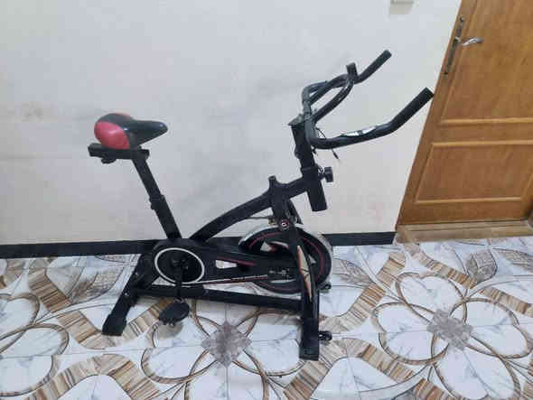 جهاز جري جديد شغال كل السرعات سعره 275 جهاز رياضي بايسكل سعره 150 المكان كربلاء الاستفسار *********** كربلاء
