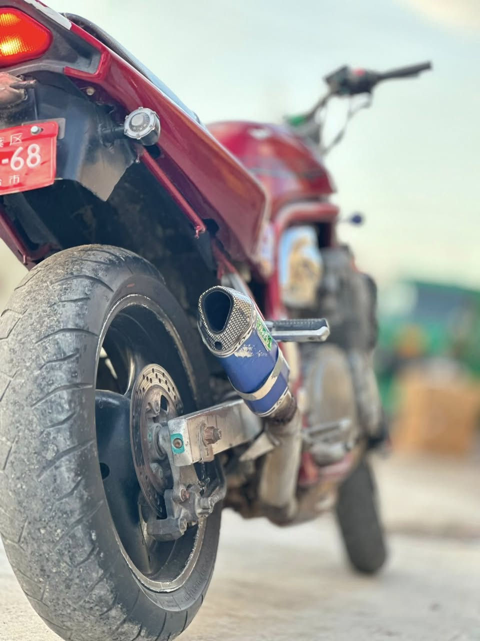 سلام عليكم دراجه بانده 750 مكينه مكفوله كفاله عامه من مكينه ولكير وكلشي شغال كهربايات شاير بك لايت بس رجل مال بريك الخلفي طاكه وكعوه جهال وطكت  كفلك مكينه وكير وراق صوليه كمرك مدفوع مالته اللبيع ومرارس حسب القناعه التوضيح راوس بس بطح لو حته  نطي فرق اني رقمي وتساب متواجد *********** مكاني بغداد
