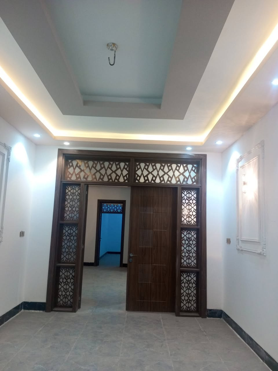 #_يوجد150متر للبيع🤠
#_اوبسعر جداً مناسب55 ابي مجال  البيت نجف  قريت الغدير 🏛بشارع المطحنه عمود 282 جميع الخدمات متوفره شارع ٢٠ مدارس موجوده كهرباء مولد اناره بلشارع 
#_للتواصل ***********
