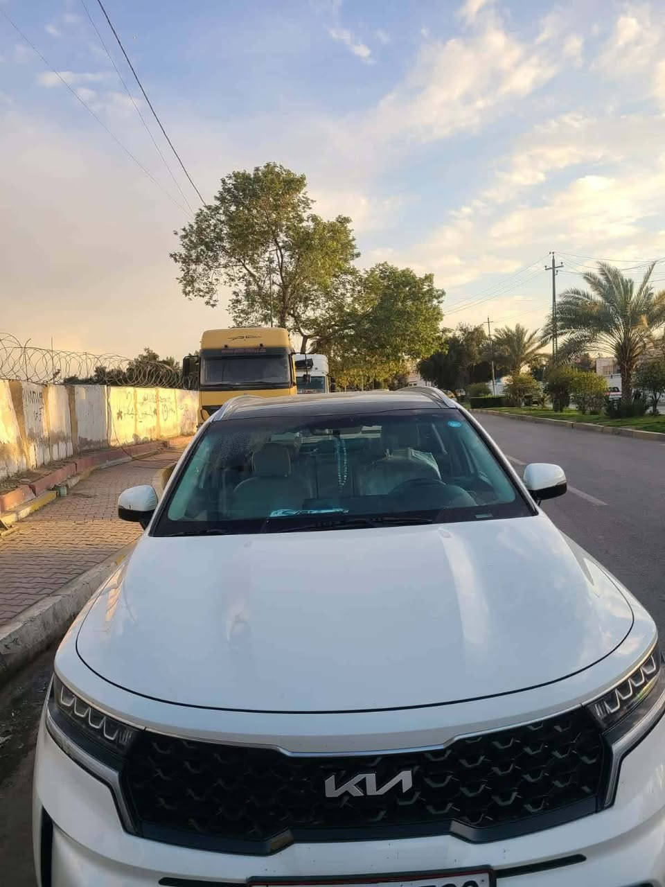كيا سورنتو 2023 خليجي مكفوله فول مواصفات عداد المسافه 57000كم محرك 4سلندر 5ركاب السعر 250وبيها مجال المكان بغداد الأعظمية للاستفسار الاتصال ***********
