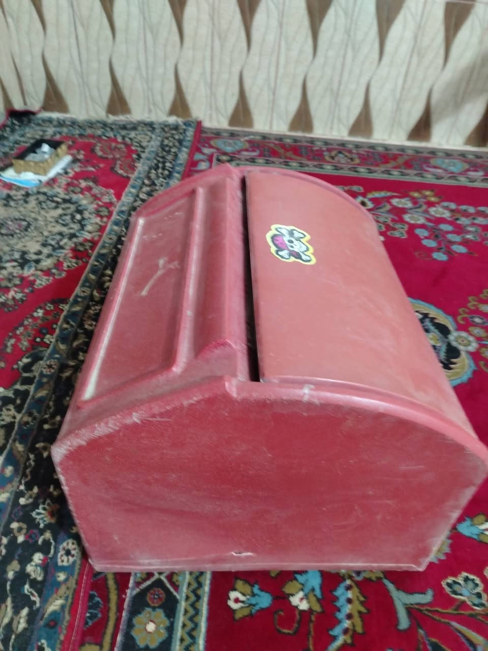 السلام عليكم صندوك للبيع مال توصيل السعر 60 بي مجال صندوك نظيف
***********
