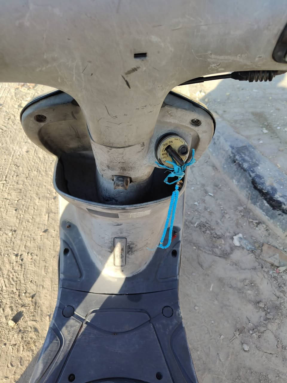 يا الله ماكس منغولي دراجه جديده نعضه ونعومه مكينه ما مفتوحه تجي تفحص وتاخذه اريد ابيعه لئن محتاز عندي بنيان سعره 850 وبيه مجال قليل وهاذه رقمي وخادم ***********
