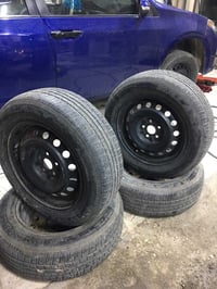 للبيع اوياله كورلا مع الاطارات تخم صيني السعر 175الف مكاني بغداد 07904...