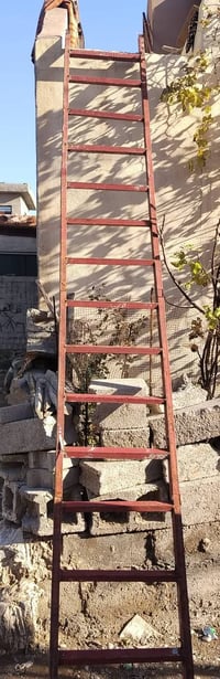 درج حديد تفصال  للبيع  سعره ٧٥ وبي مجال   شراي خابر07709320063