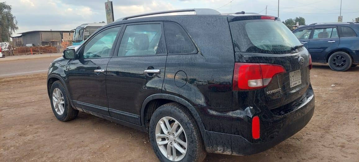 السلامُ عليكم.                              مكلف بل نشر
سورنتو للبيع وارد امريكي
 موديل ٢٠١٥
٦ سلندر
٧راكب رقم بغداد
حادثها بنيد فقط كما موضح بالسونار
 السعر ١٥٠ ورقه وبيها مجال
المكان بابل
للاستفسار ***********
